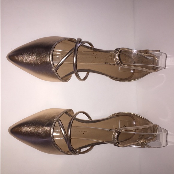 Call It Spring- Araelia Flats - Picture 7 of 8